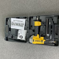 Dewalt DWFP71917 1 1/4”-2 1/2” 16ga Finisher Nailer 