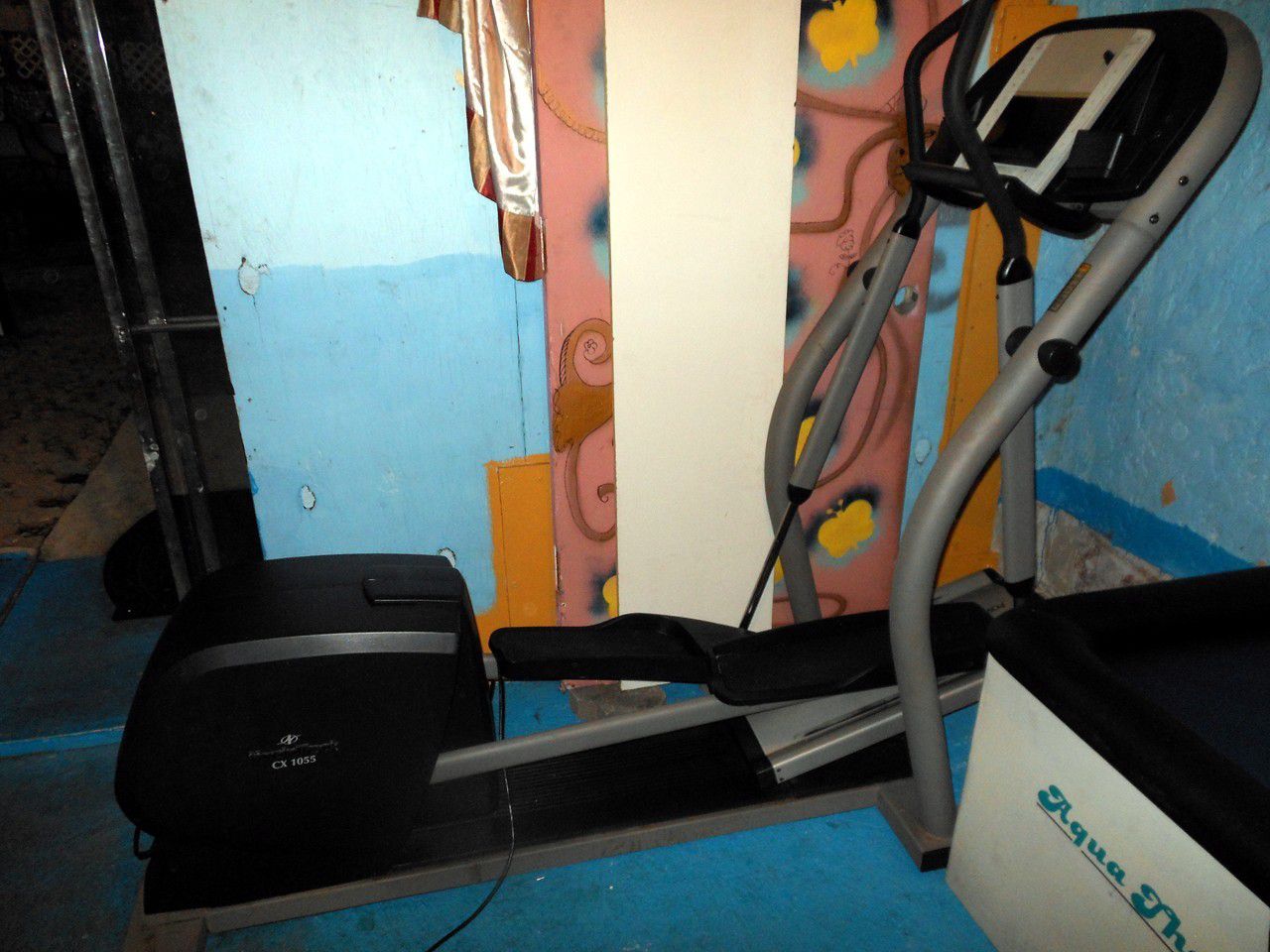 Nordictrack CX-1055 Elliptical Trainer Treadmill Workout Machine