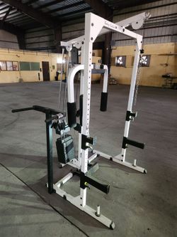 Squat Rack & Lat Pulldown Machine & deeps Station - Weight  stacks . Homestead 33030. Delivery for extra