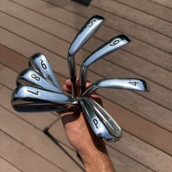 Used Titleist 718 AP 2’s
