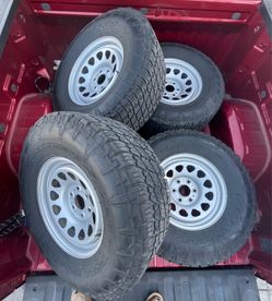 33’s on 17’s tire and rims