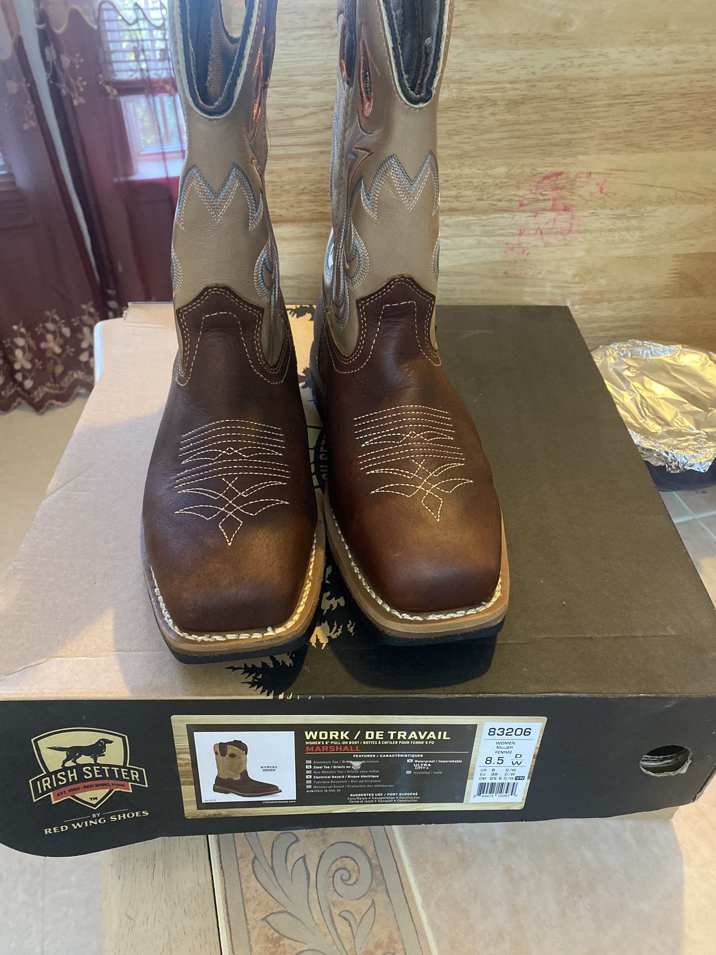 Woman Boots For Sell Taking Offers! 