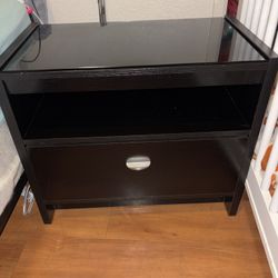 Dresser And Night Stand Set 