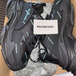 Balenciaga Triple S Sole