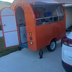 FOOD TRUCK FOR HOT DOG