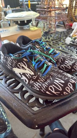 Brooks Run Happy Shoes