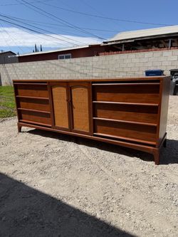 Mid-Century Modern Lane Rhythm Walnut Dresser