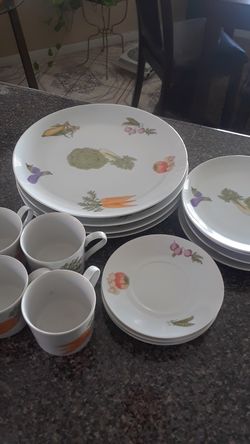 Vajilla county fair porcelaind 16 piezas nueva ... 25 dlls