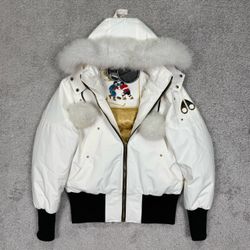 Moose knuckles women’s size M/L