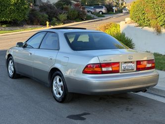 Lexus ES300
