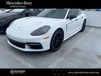 2018 Porsche Panamera