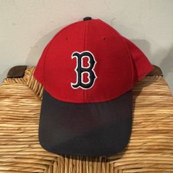 Boston Red Sox Red and Black Baseball Cap Size 7 5/8