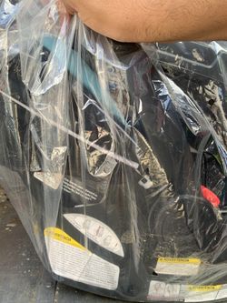 Graco click connect blue car seat with base.