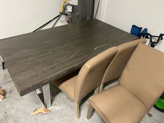 Table & couch