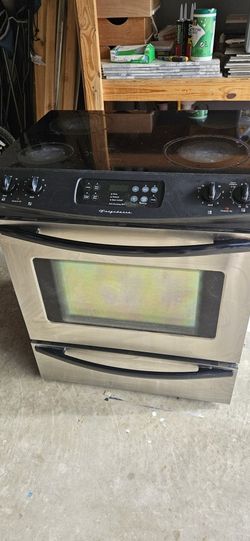 Frigidaire Electric Stove