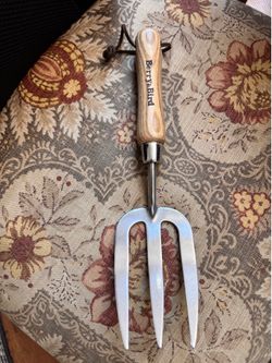 Berry&Bird Gardening Hand Tool. Stainless Steel Garden Tool Kit Multifunctional Tool with Wooden Handle Trowel, Fork & Weeder for Weeding Pl