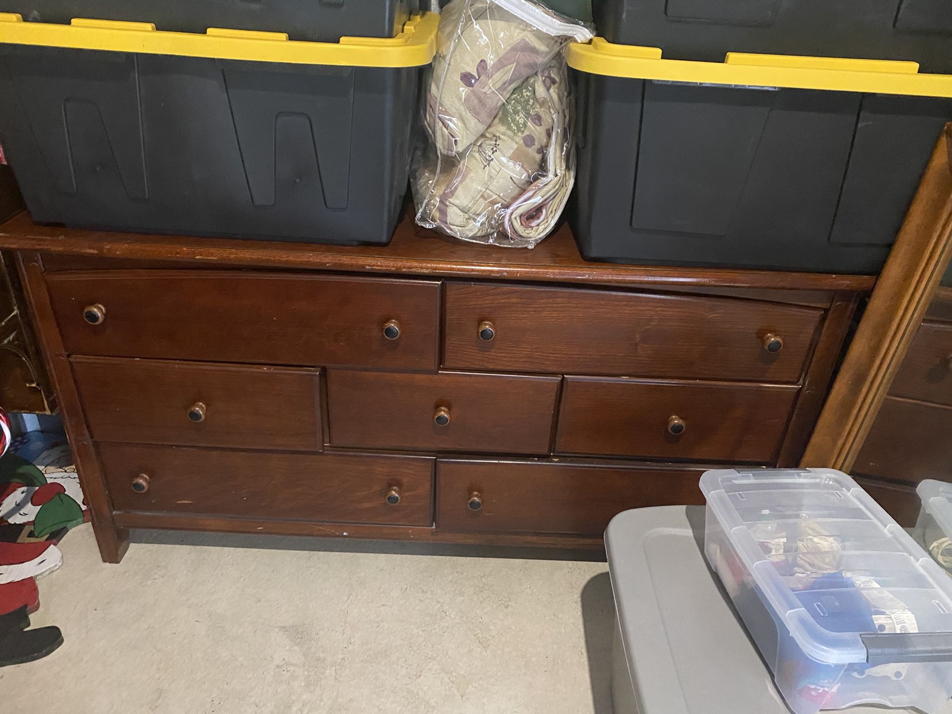 Beautiful Dresser With Mirror