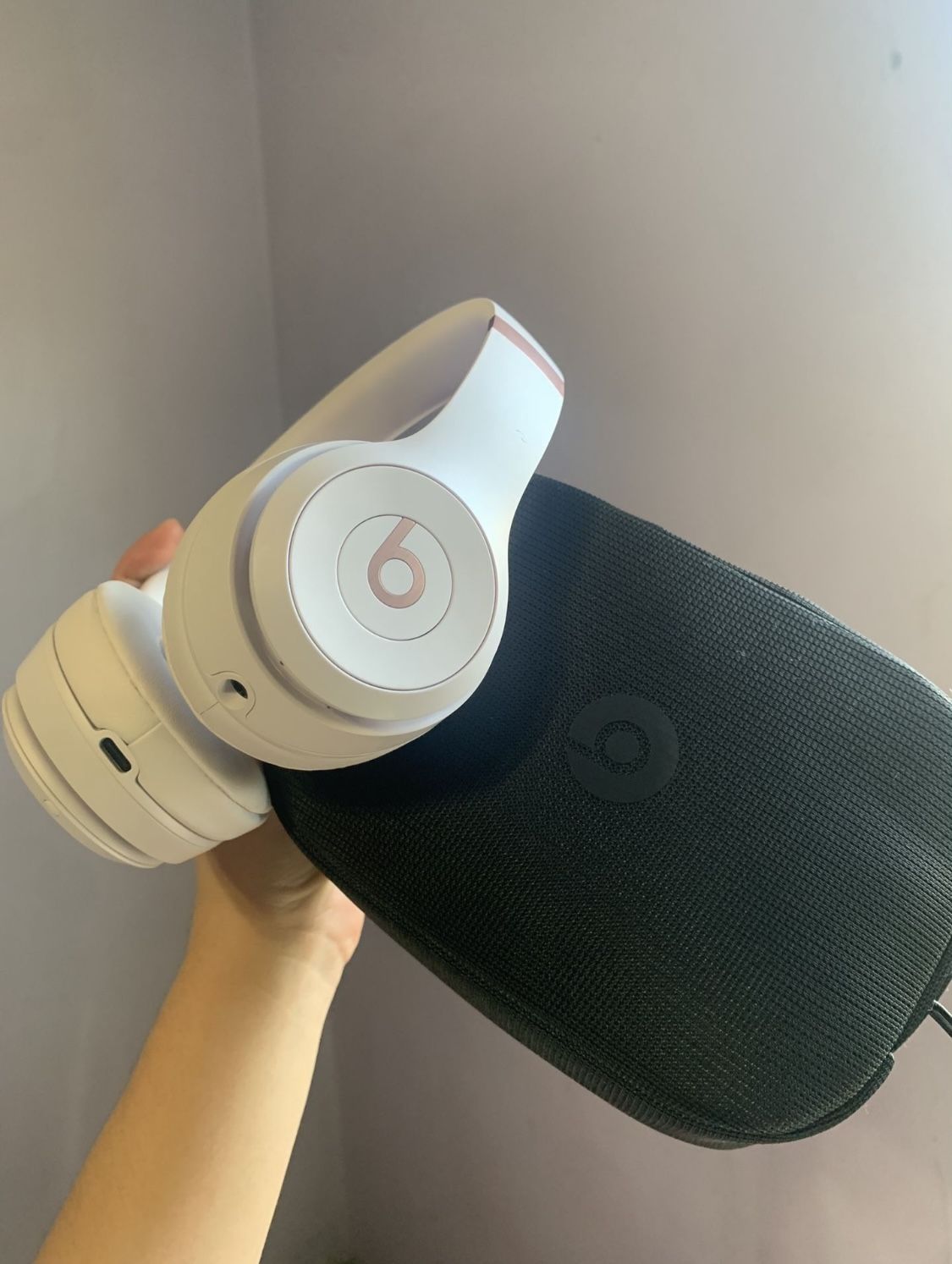 Beats Solo 4 Cloud Pink