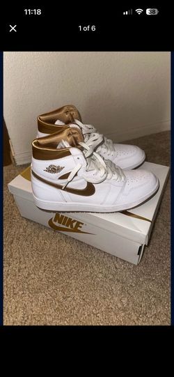 Air Jordan 1 Retro OG High Metallic