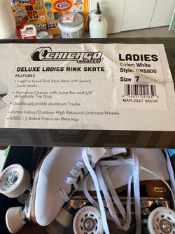 Chicago Skates Deluxe Ladies Rink Skate Size 7