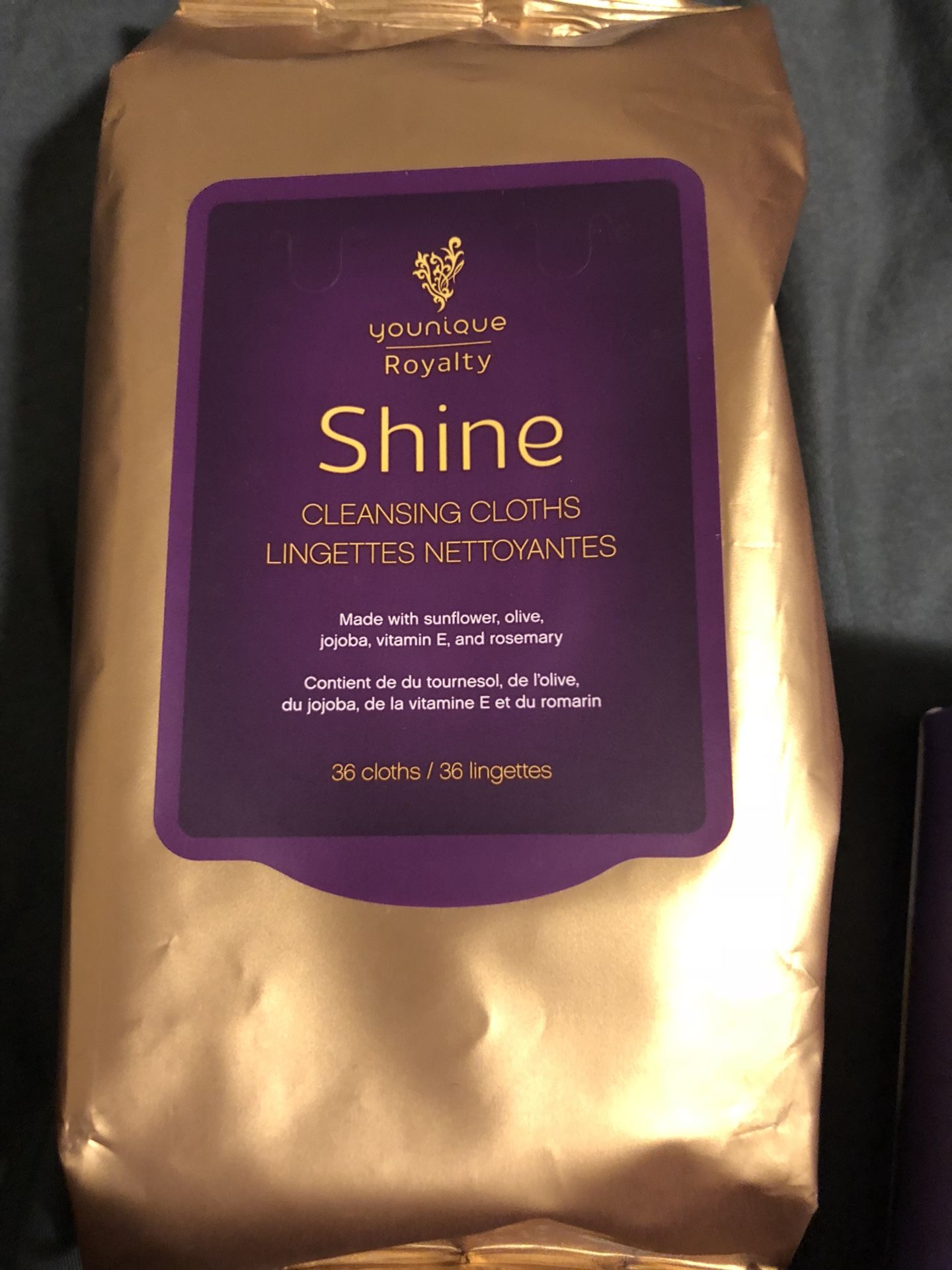 Younique cleansing cloths NEW