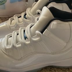 Air Jordan 11 Columbines