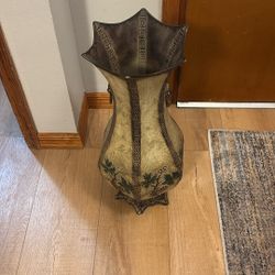 Kirkland Floor Vase 