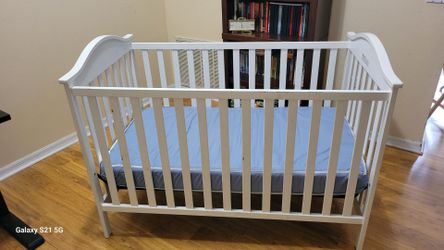 Baby crib