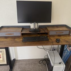 Electronic Standing Desk and Monitor 