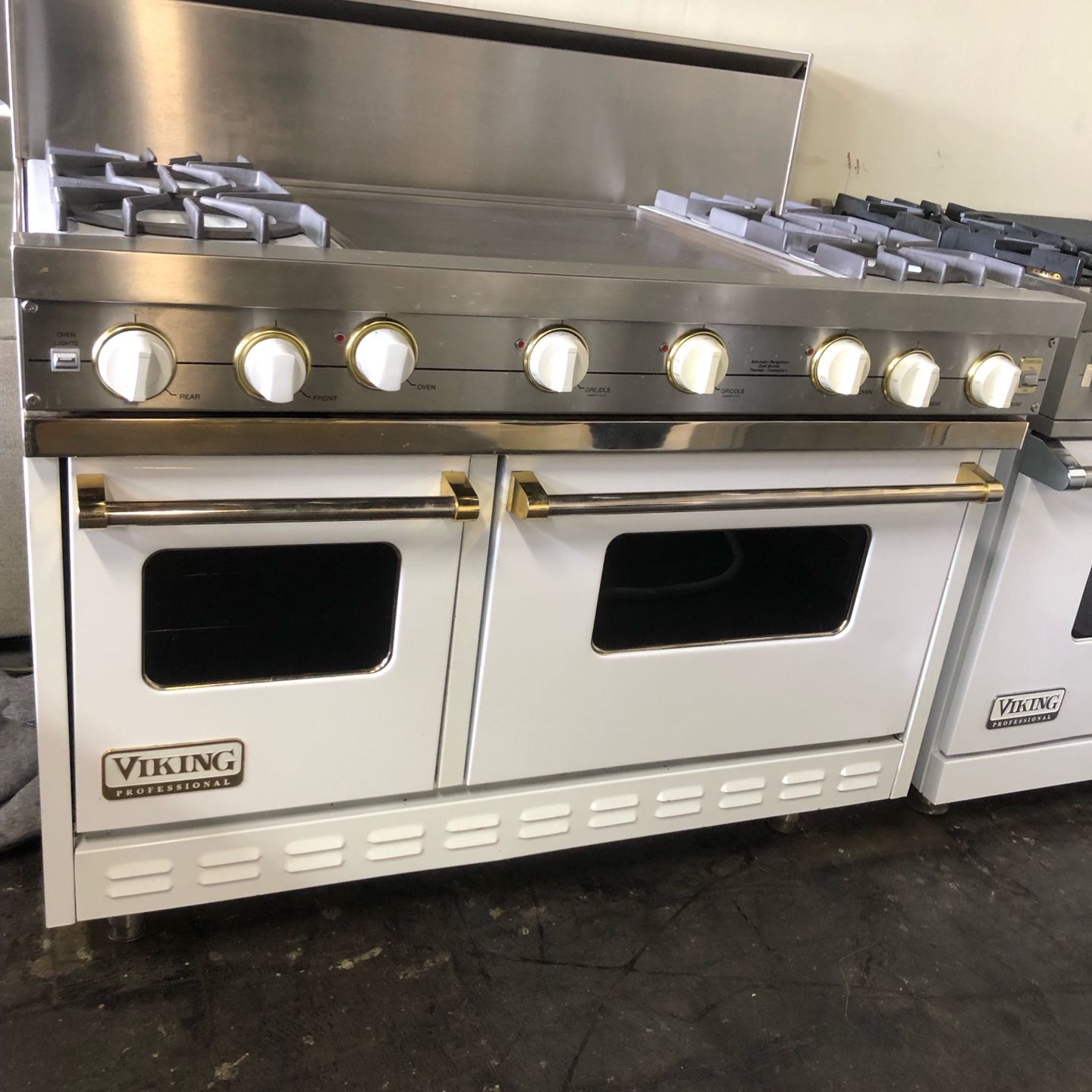 Viking 48”Wide All Gas Range Stove With Griddle 