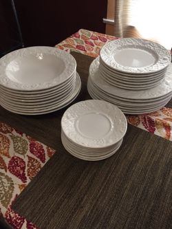 Mikasa Dish set