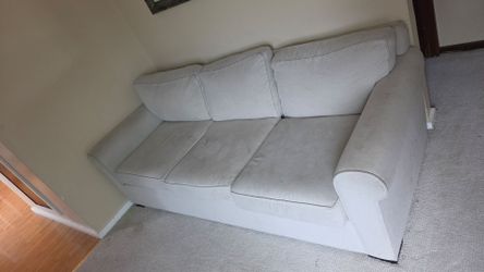 FREE COUCH