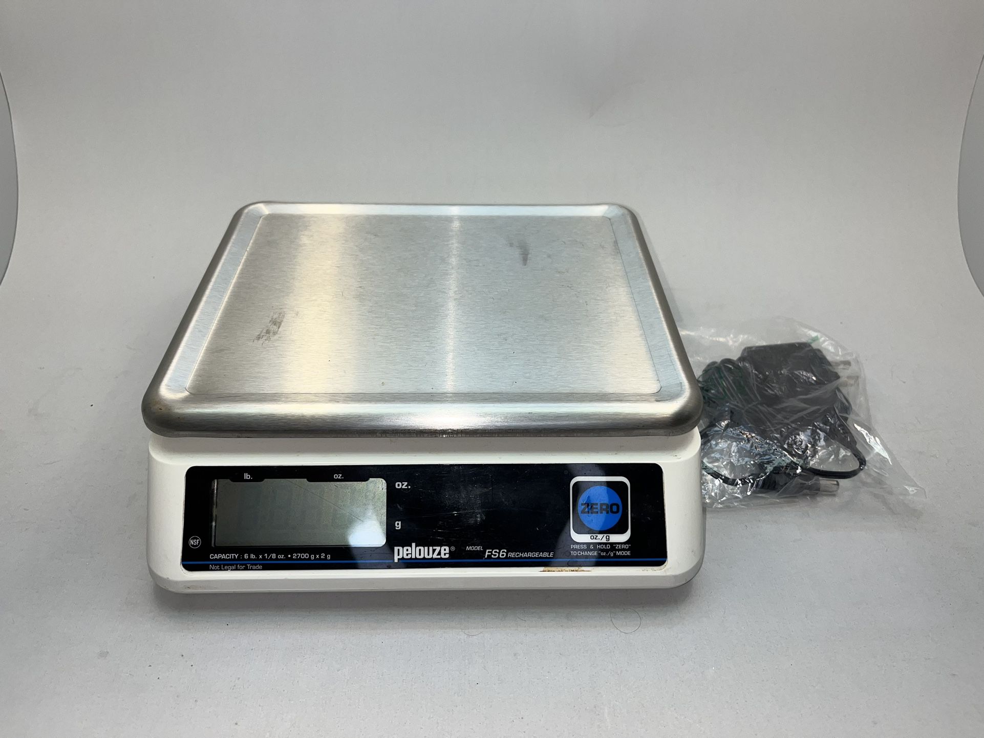 Rubbermaid Pelouze Model FS6 Rechargable Commercial Scale