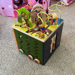Zany Zoo Activity Cube