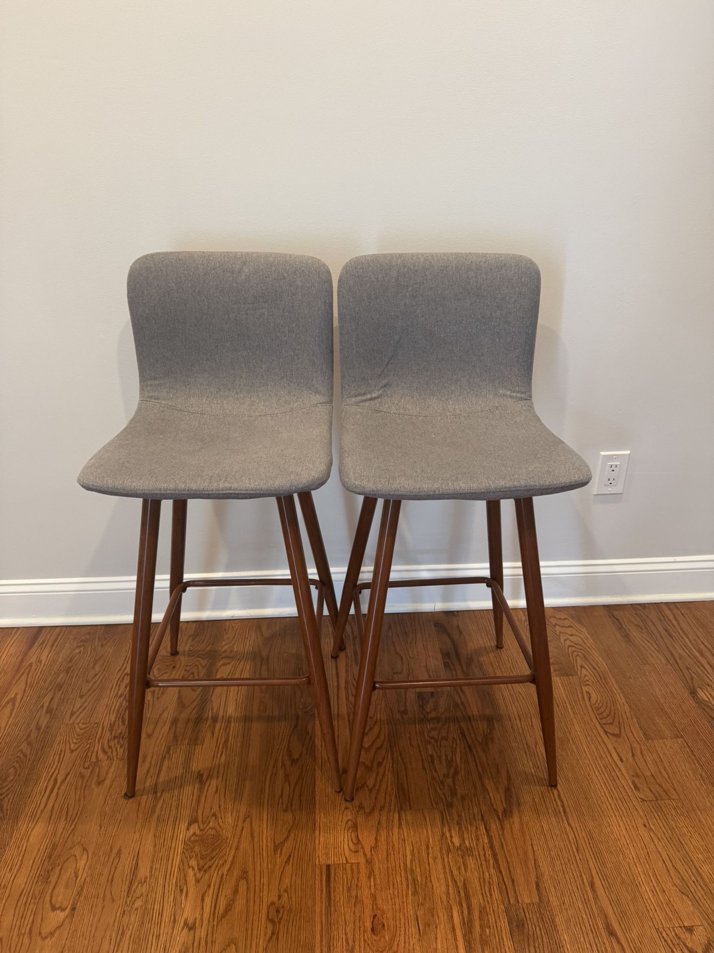 Barstool (set of 2)