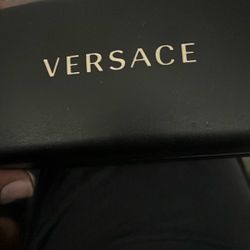 Men’s Versace Sunglasses Brand New Only Worn A Few Times 