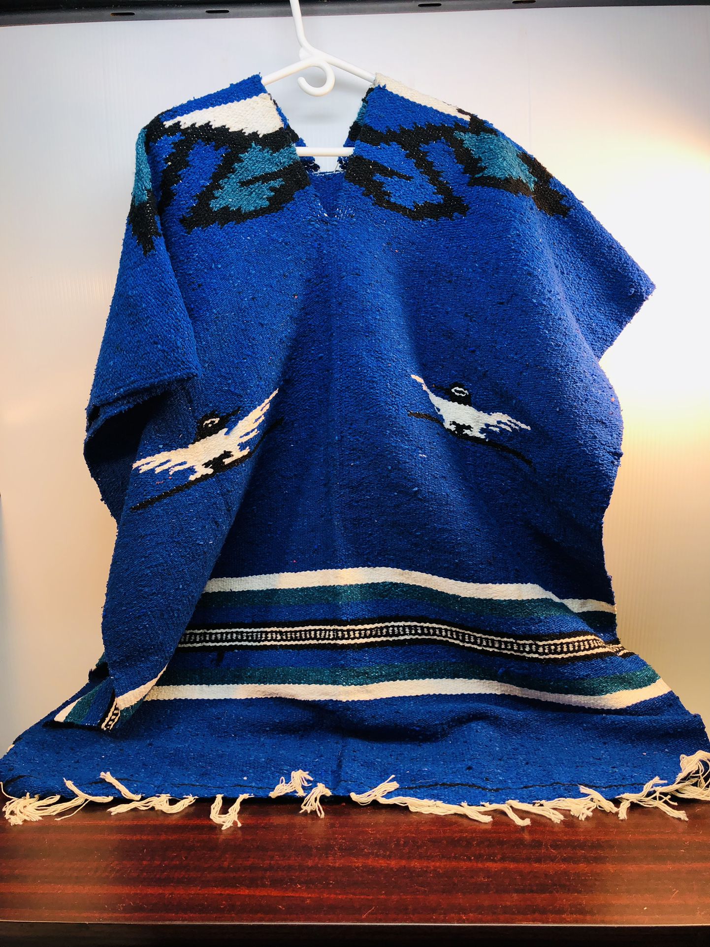 Traditional Mexican Poncho ONE SIZE Blanket Serape Gaban Eagle Bird design
