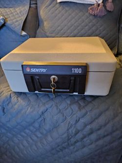 Small lock box