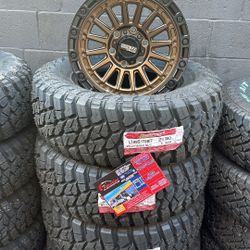 LT 285/70/17 MUD TERRAIN AND MEW RIMS 17” RINES Y LLANTAS SOLO $1499 TACOMA 4RUNNER CHEVY MAS MANDEME MENSAJE