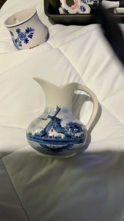 4.5” L X 4” W X 4.5 D Ceramic Delft Holland Pitcher#210 Collectible