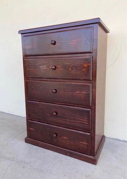 Five drawers dresser