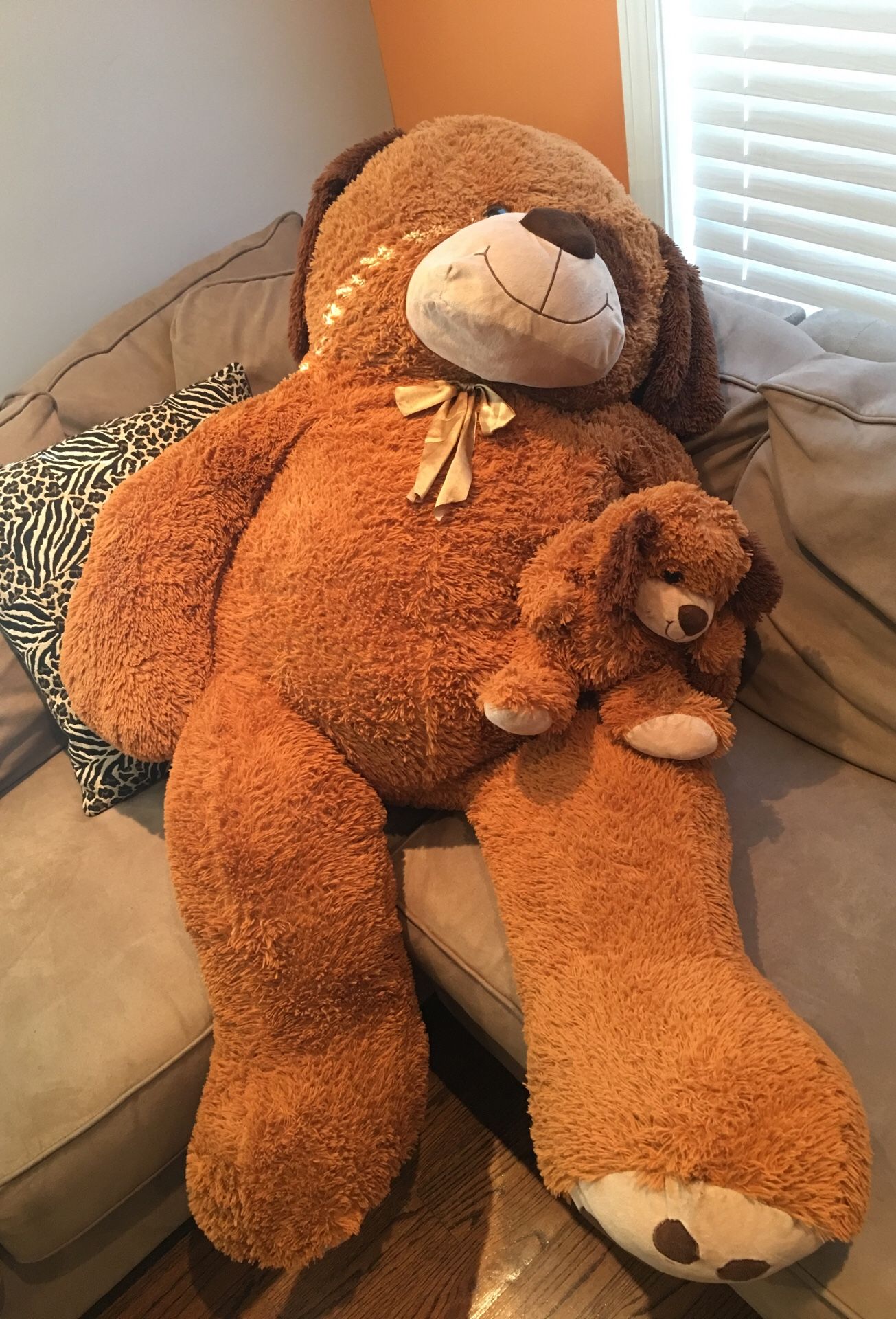 Teddy big bear with bear baby