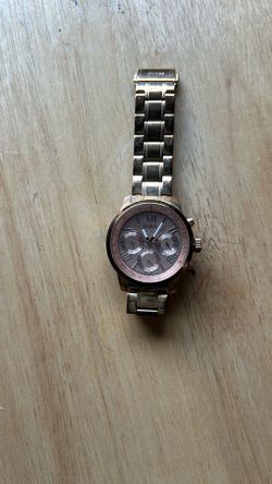 Golden Rose Guess Women’s Watch 