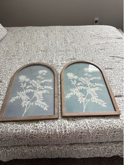 Blue floral wall art