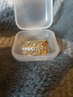 14k Gold Ring With Diamonds $600