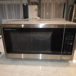 Sharp Carousel Microwave