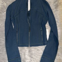 Lululemon Define Cropped Jacket 