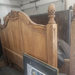 Oakwood Interior ...  King Bed