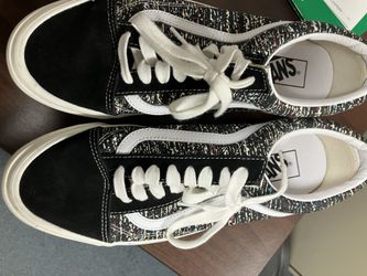 Men’s Vans Size 10