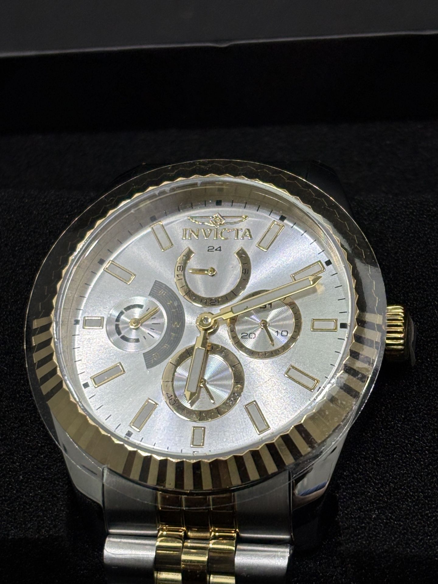 NEW Invicta Model 49538 Specialty Wharton Men's Watch - 43mm, Gold, Steel